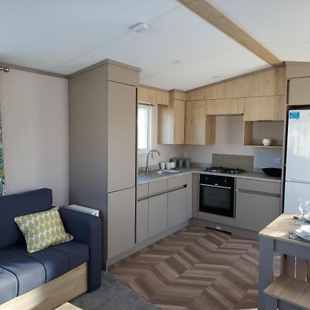 Hoburne Bashley Self-Catering Holiday Home New Milton Eksteriør billede