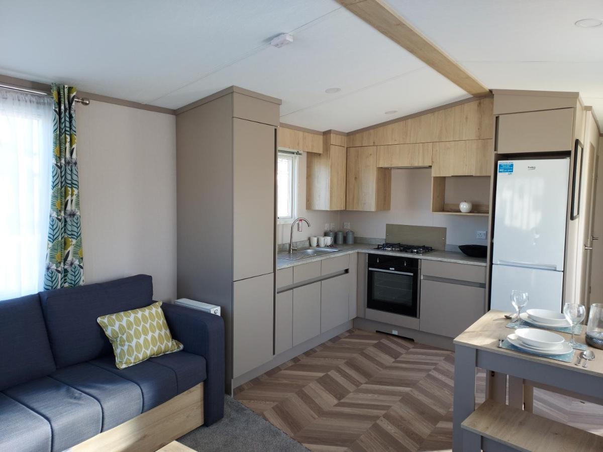 Hoburne Bashley Self-Catering Holiday Home New Milton Eksteriør billede